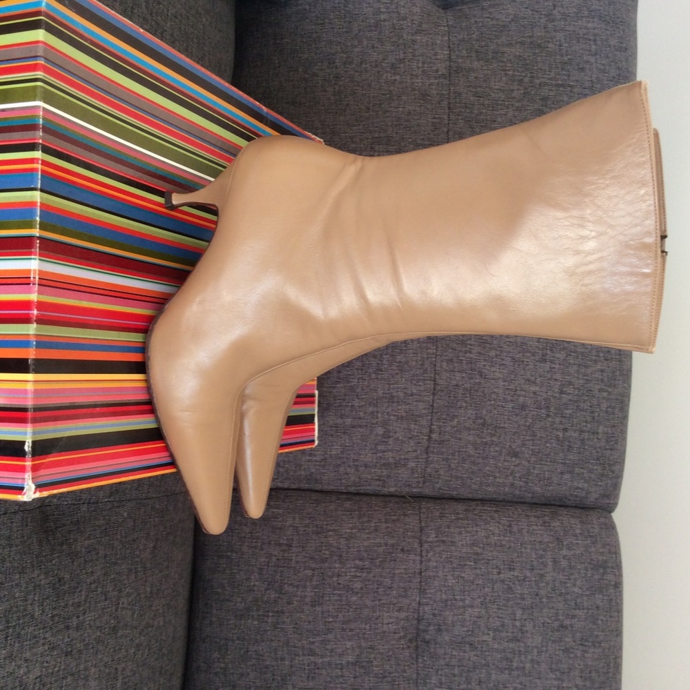 Women’s leather Italian boots size 39